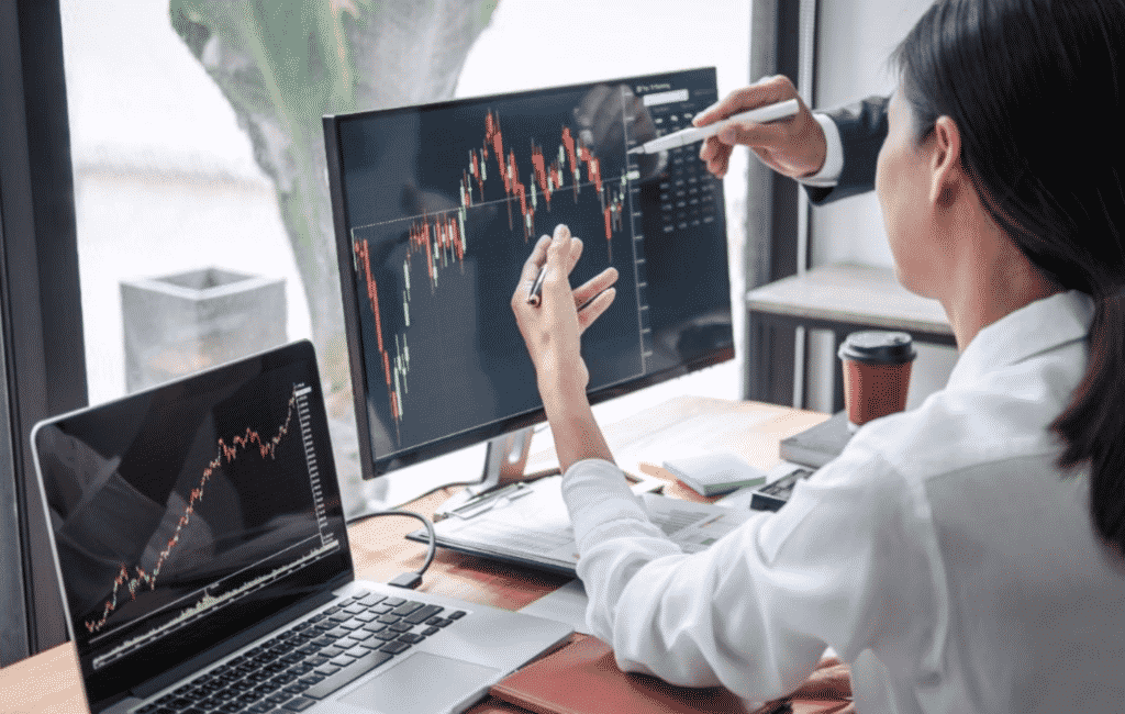 5 Key Differences Between Forex and Stock Trading