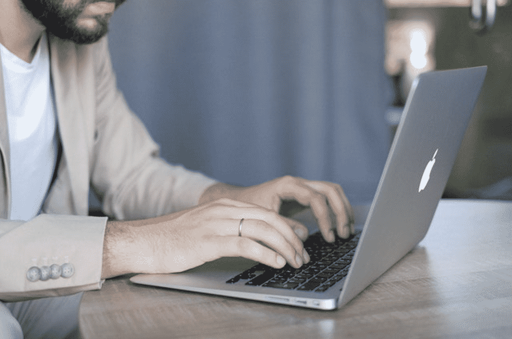 9 Step guide to starting a business blog