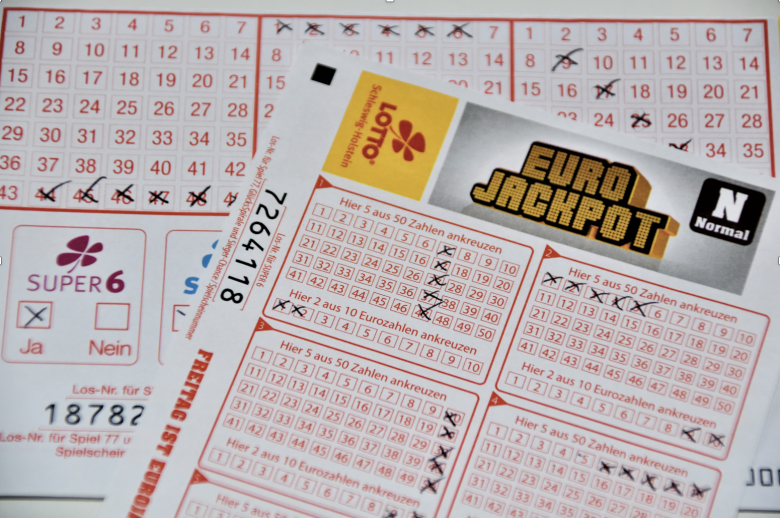 Lotto strategies How to increase the chance of winning