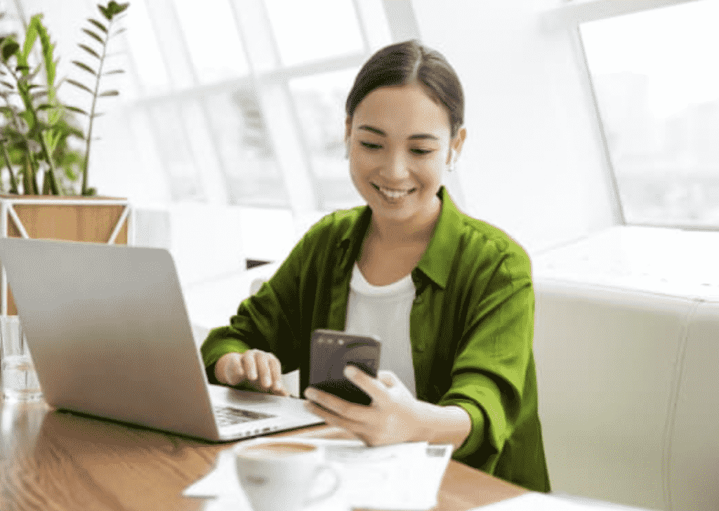 How does the Mailazy application work?