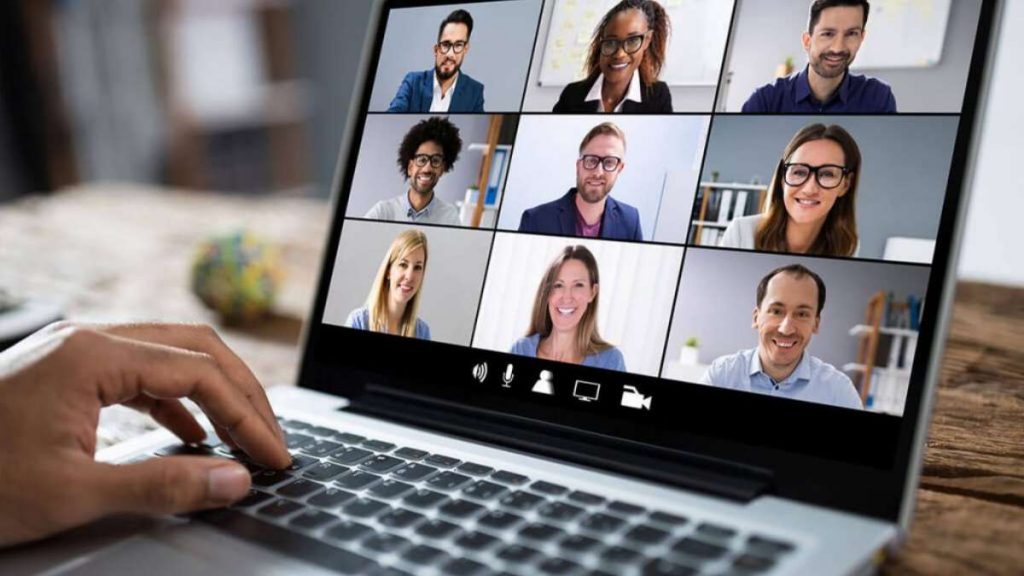 Need to Video Conference when you are out of the Office? Check out these 7 best Free Video Conferencing Apps