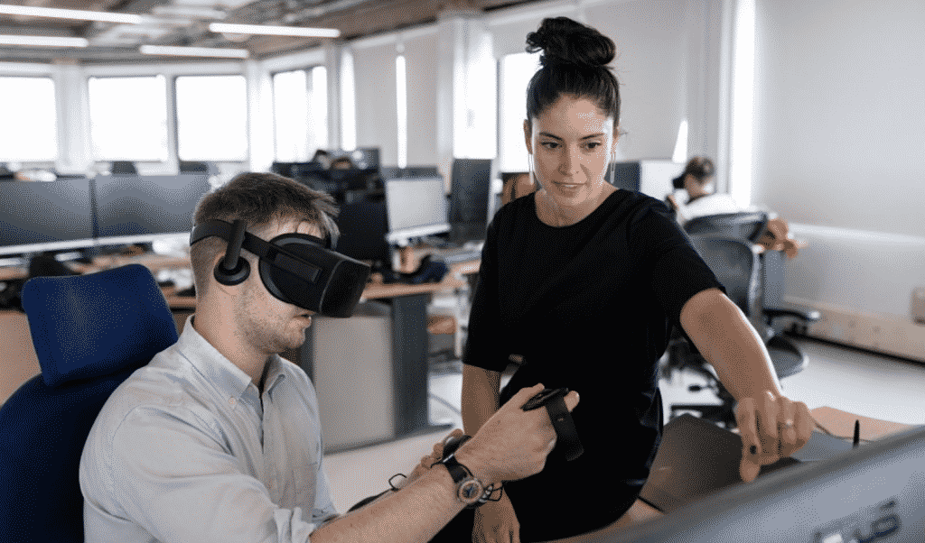 Virtual Reality Technology Applications