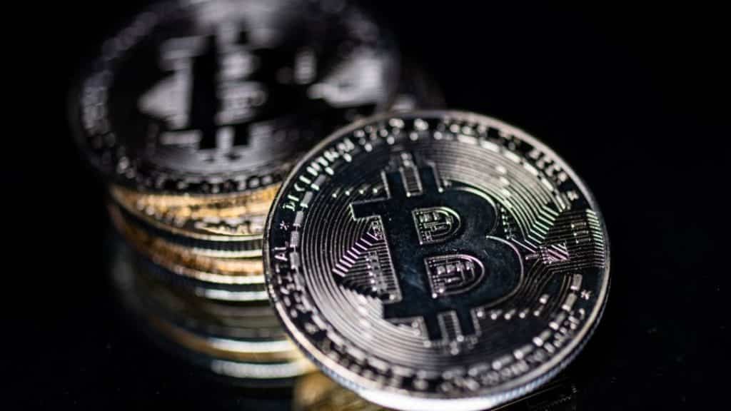 A "GLOBAL, COMPREHENSIVE AND COHERENT" REGULATION IT COULD BE THE STAGE FOR THE LEGALIZATION OF CRYPTOCURRENCIES