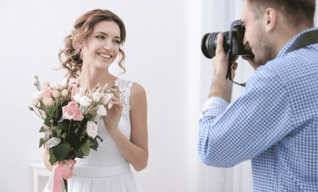 Tips on Choosing the Best Wedding Photographer Online