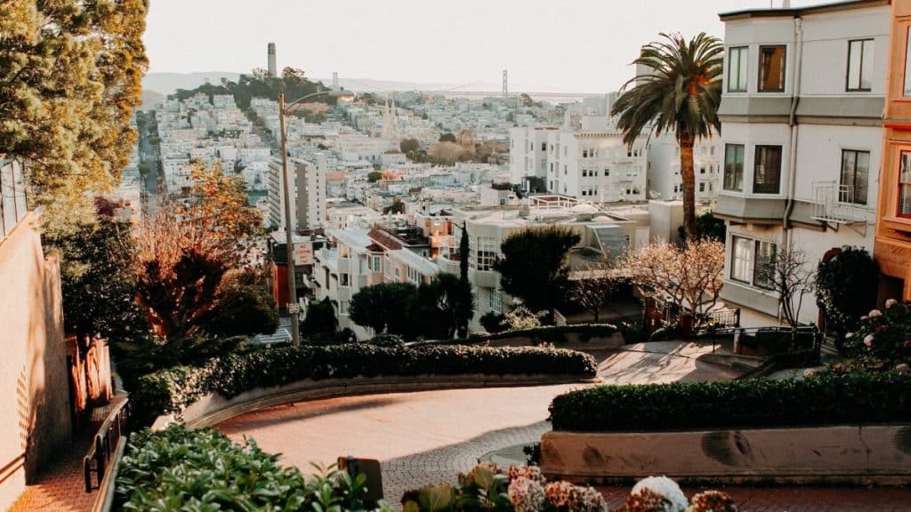 What You Need to Know About Selling a Home in California by Owner