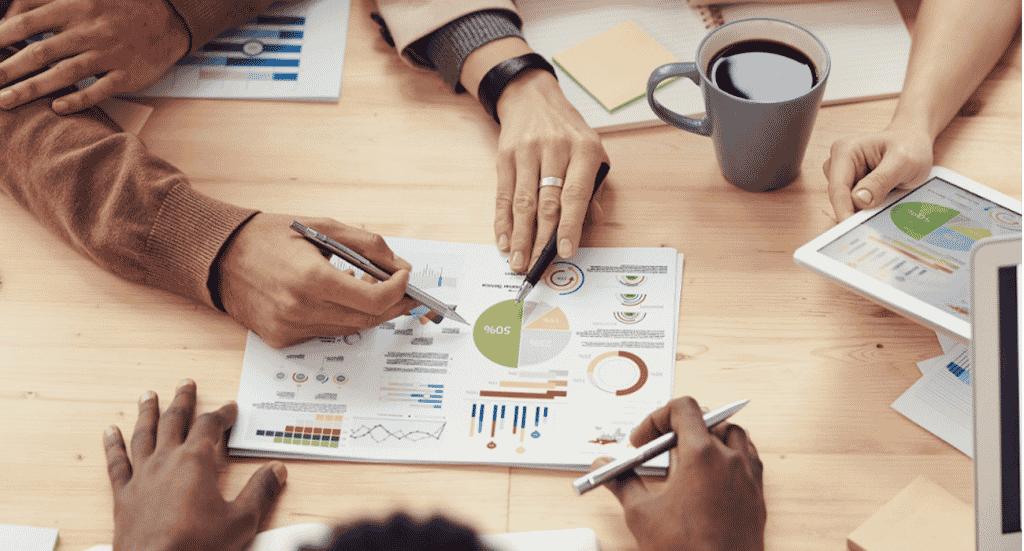 8 steps to successfully implementing a business intelligence strategy
