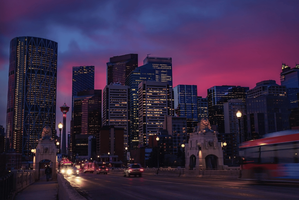 3 Things to Do When You Arrive in a New City