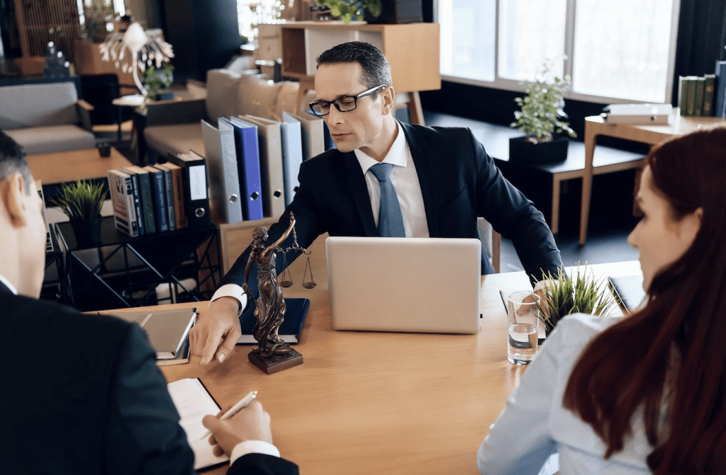 Tips to Choose a Good Lawyer Online
