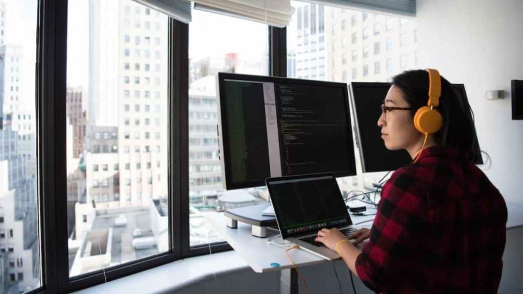 Discover what big changes are happening in the webshop industry right now