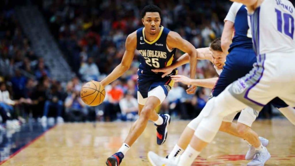 Giannis Antetokounmpo's NFT Shatters Records, Sells for $187K on Sorare NBA