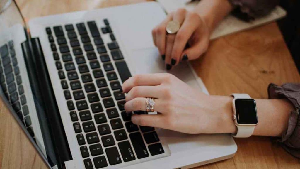 How To Make Money Sharing Your Images?