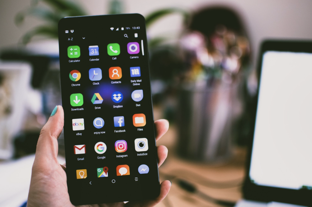 Top 10 Reasons why Your Mobile Apps Require Laravel Backend.