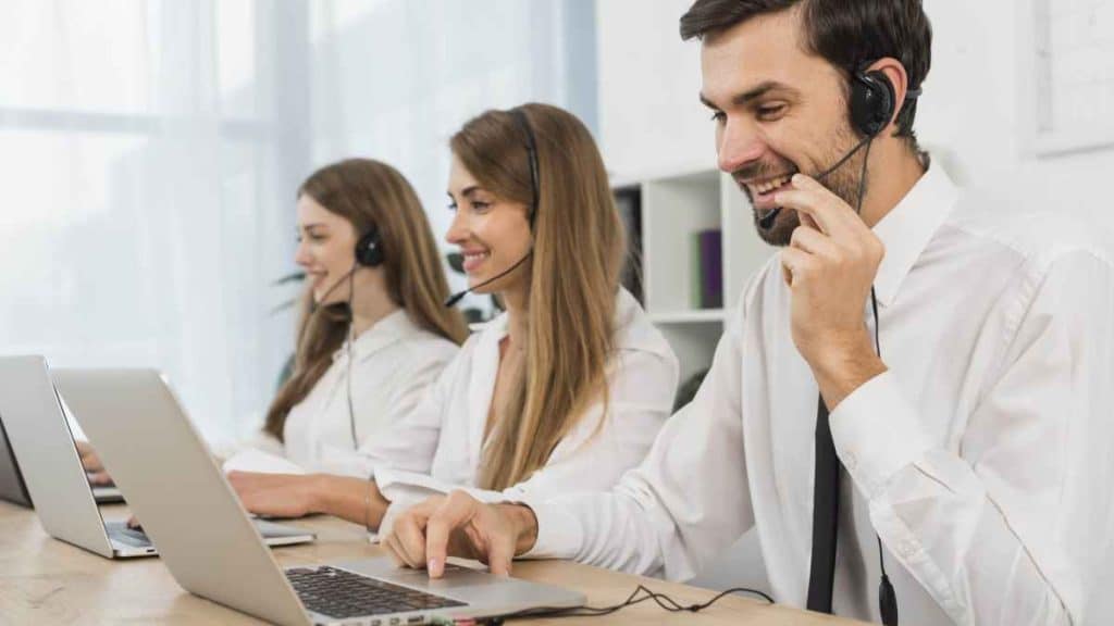 5 Benefits of Outsourcing Customer Support For Your Business