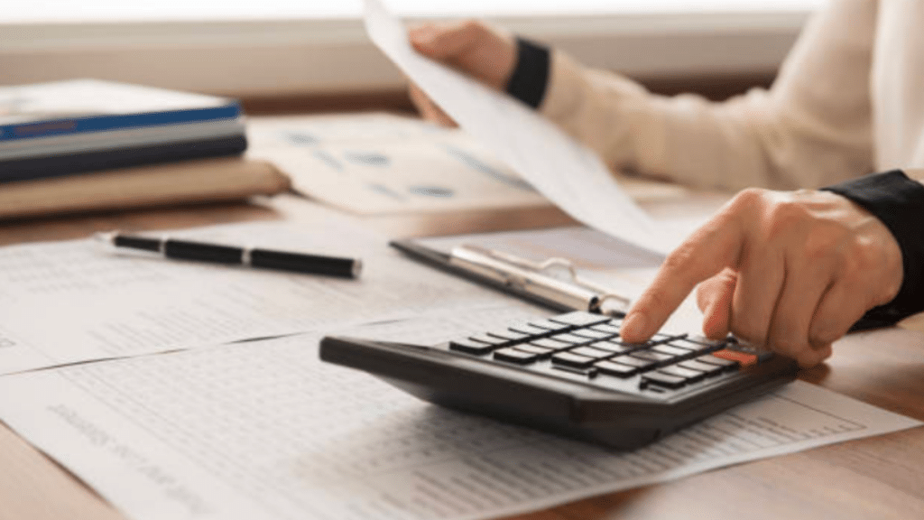 How Automated Pay Stubs Help Employees Track Their Earnings and Hours