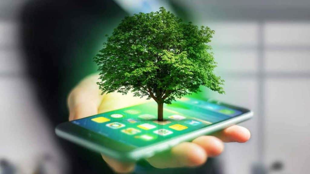 4 Ways Tech Can Help Preserve the Planet and Your Pocketbook