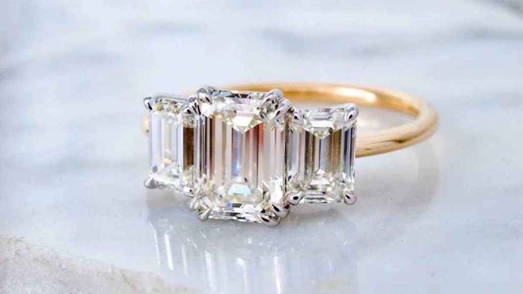 Sparkling Elegance with Personalized Diamond Ring Design