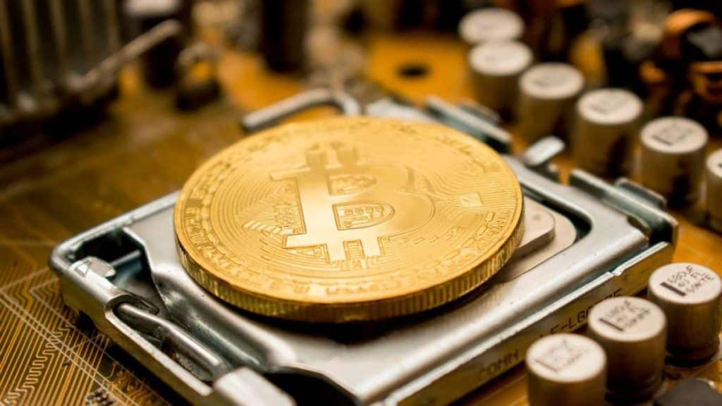 Comparing Individual to Pool Mining Methods