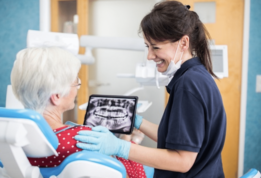 How Retirees Can Cover the Cost of Cosmetic Dentistry in Sarasota