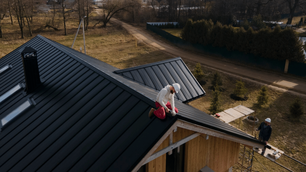 6 Common Winter Roof Issues in Colorado