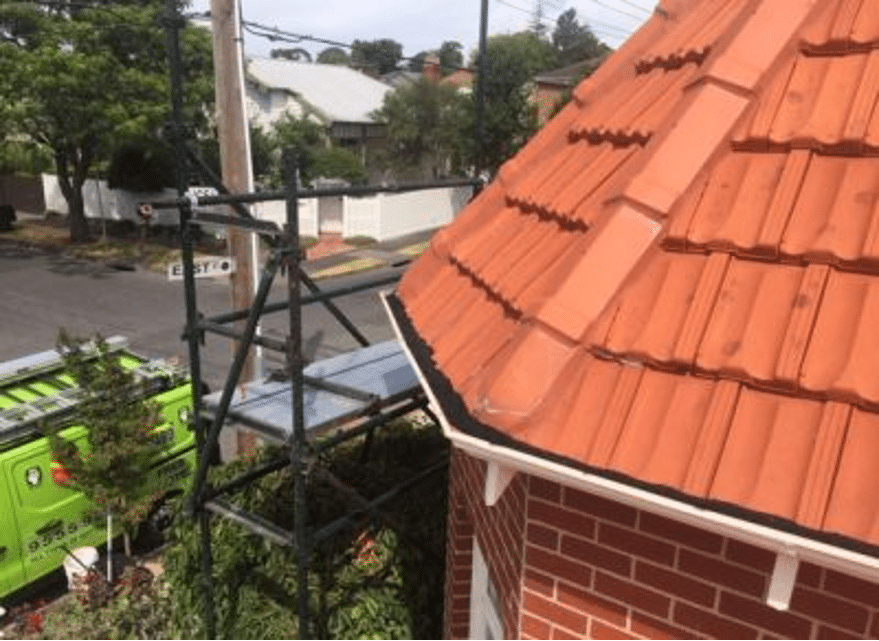 4 Crucial Reasons to Keep Your Gutters Clean