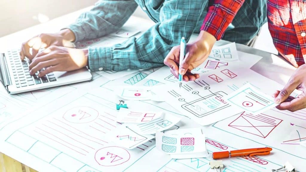 Elevating Brand Identity: The Role of Expert Web Design in Enhancing Brand Engagement