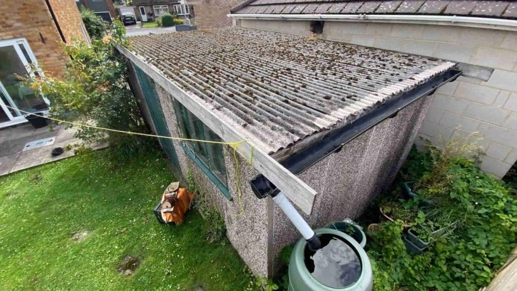 Guide by Experts for Removing Asbestos Garage Roofs