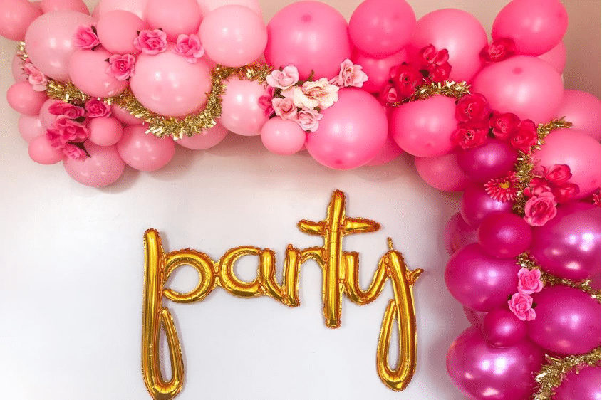 PARTY BALLOON ARCH DECORATION IDEAS