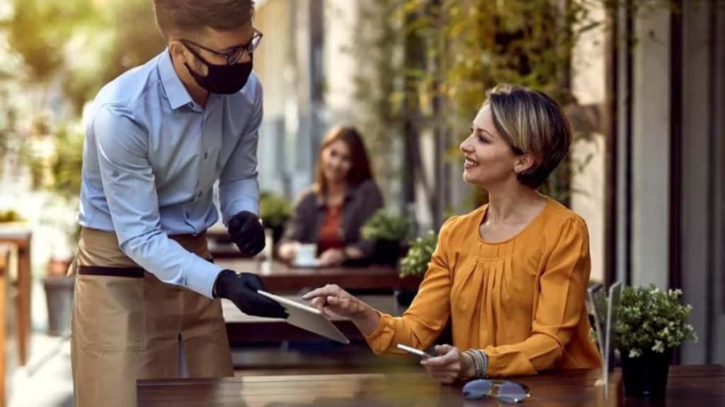 Strategies and Innovations Driving Quick-Service Restaurants Development