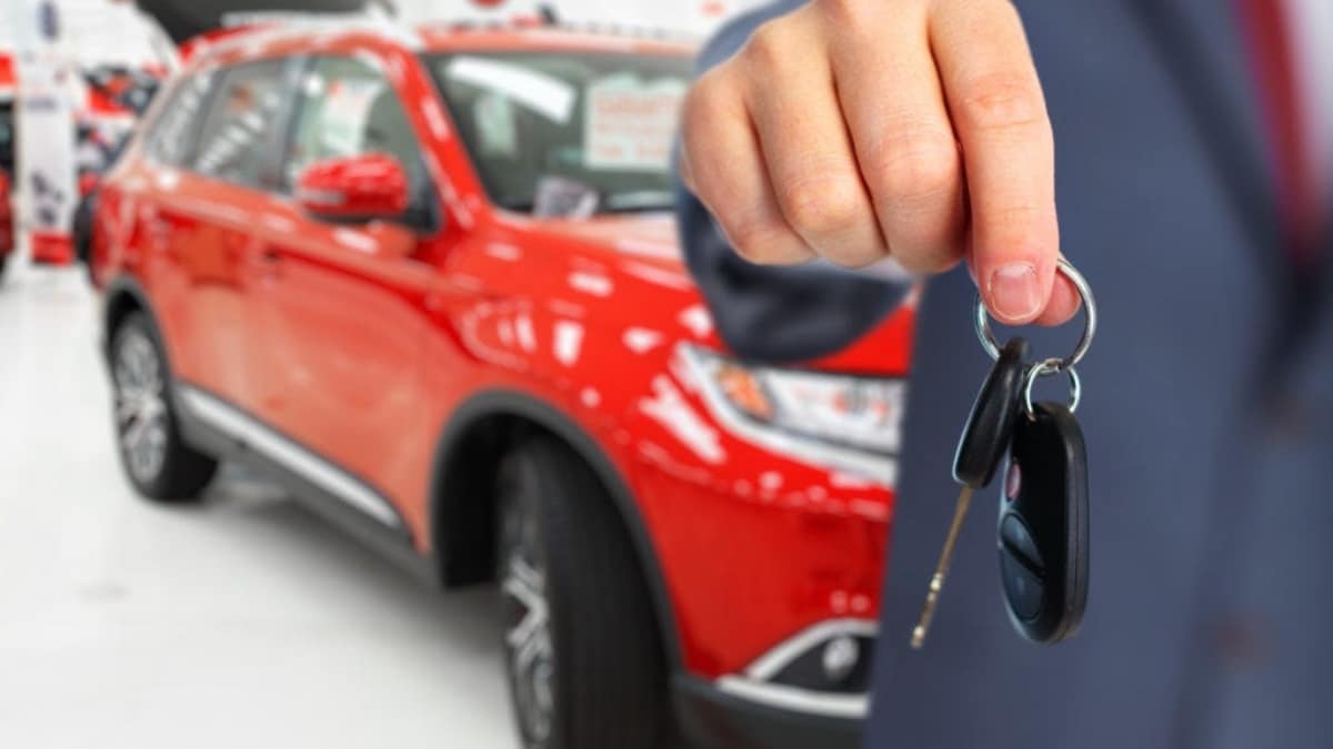 4 Reasons to Look For Car Rental Service Online
