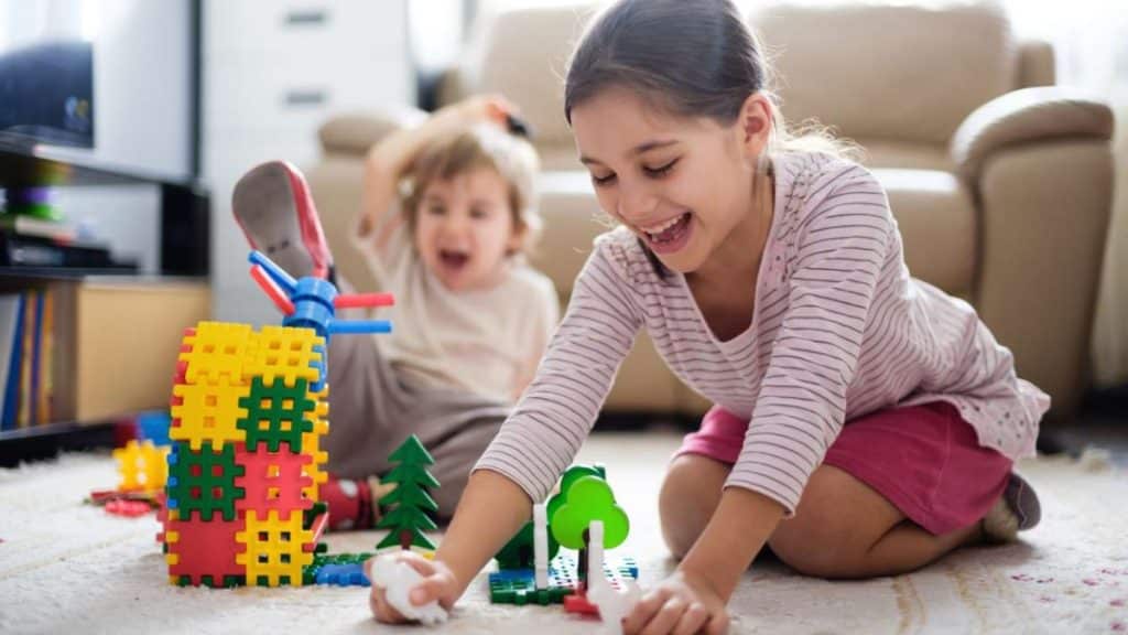 5 Activities to Keep Your Kids Occupied While Moving to a New Condo