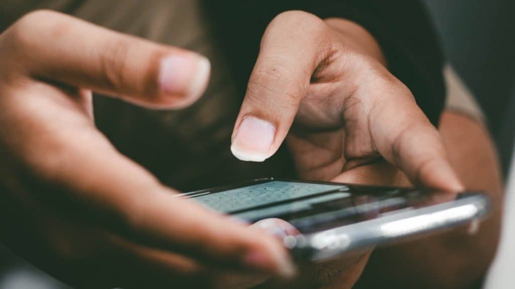 Effortless Communication Discover the Benefits of SMS Text Online