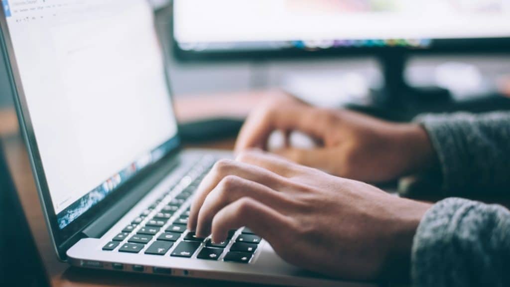 Master Any Topic: Free Essay Tips & Strategies!