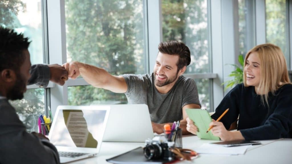 Cultivating a Positive Startup Culture A Guide for HR Leaders