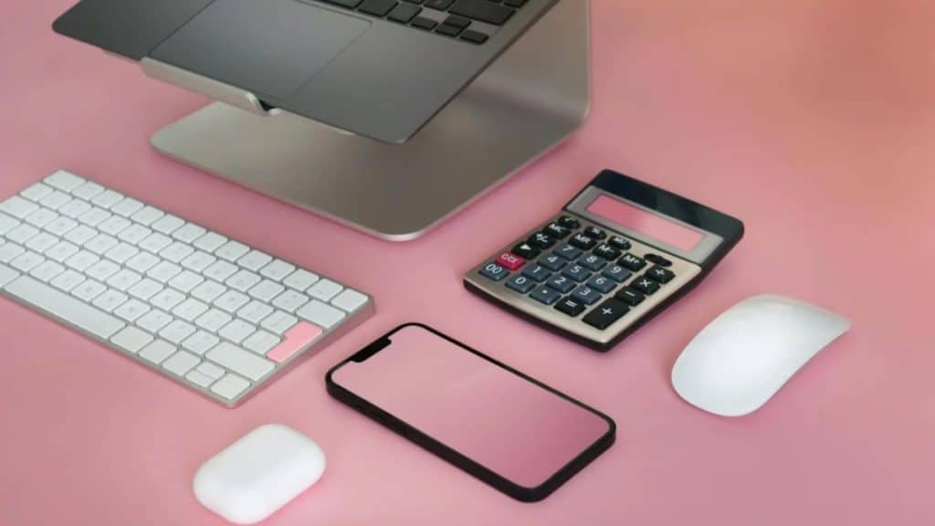 2024 Tech Trends Automating Paystub Management