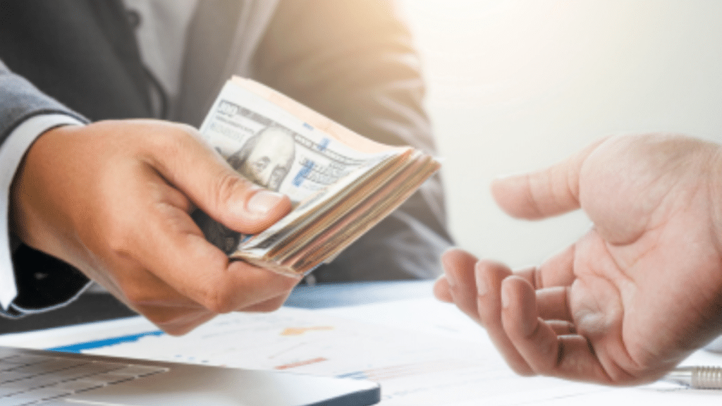 How Salary Advance Loans Can Help You Handle Unexpected Expenses?
