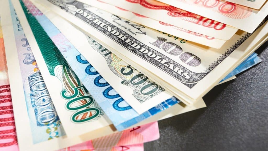 How to Begin Investing in Foreign Currencies