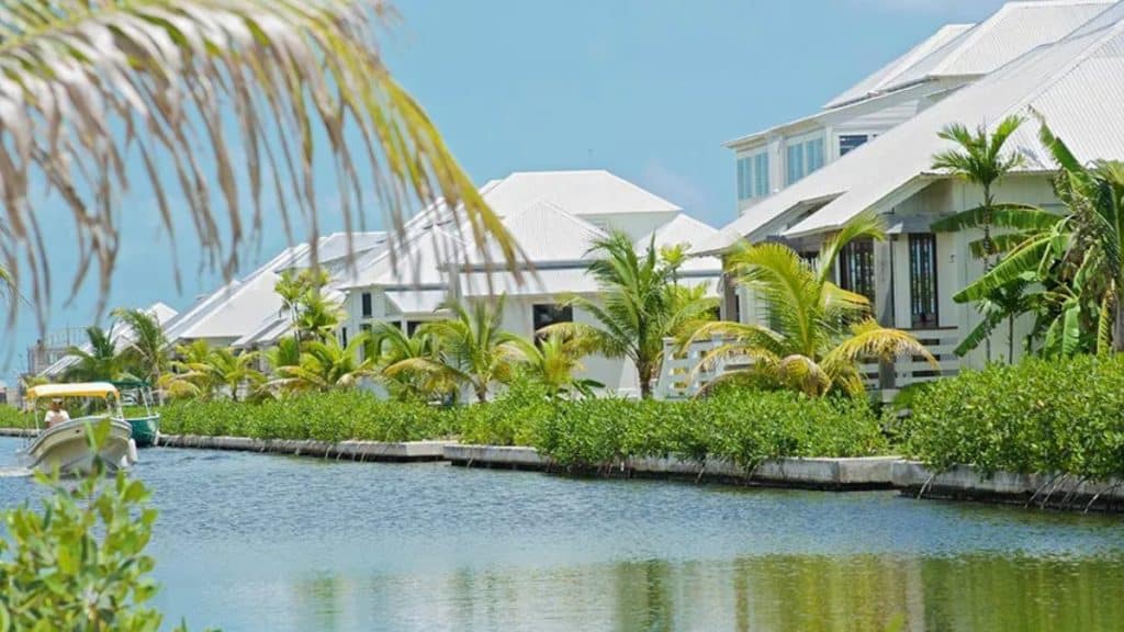 5 Reasons to Invest in Mahogany Bay Property Right Now