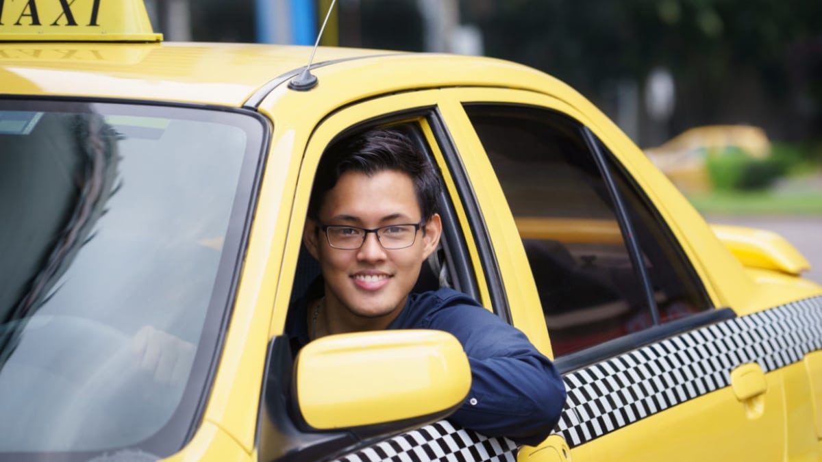 How to File a Taxi Insurance Claim When Something Unexpected Occurs?