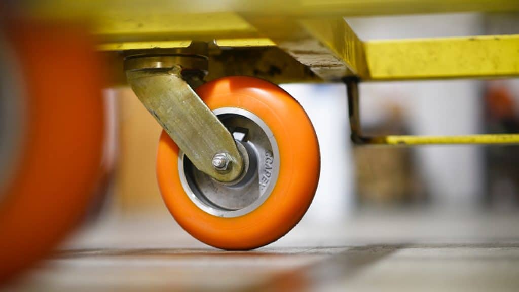 The Importance of Customizing Casters for Manufacturing Efficiency