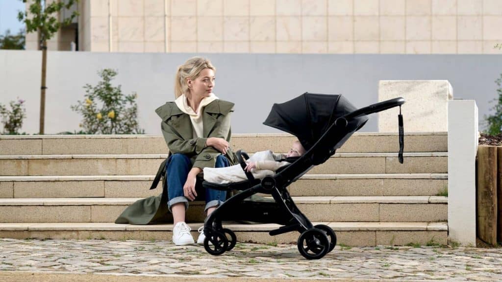 The Pros and Cons of Travel Strollers A Detailed Guide