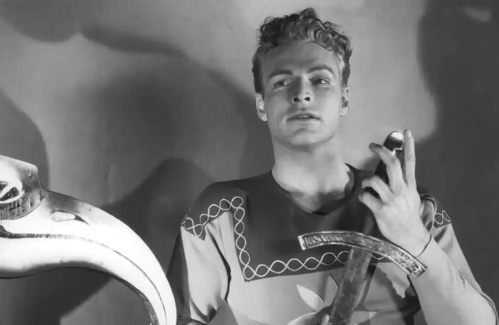 Buster Crabbe Feet: Finding Fulfillment in Inner Beauty Values