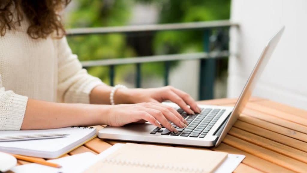 EssayService Reviews Unveiling the Best Options for Students