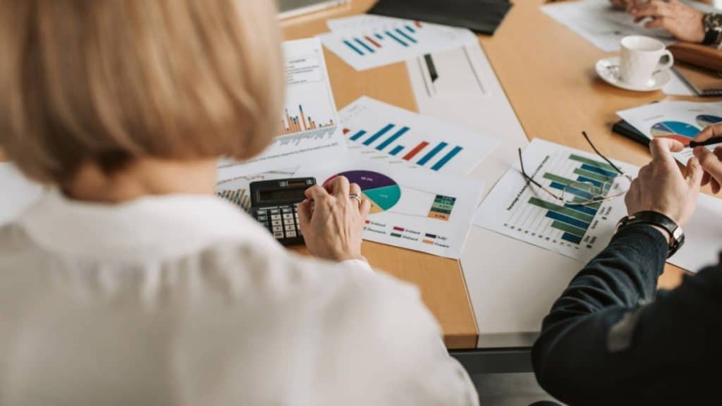 How Technology Is Changing the Way We Work The Rise of Global Teams in the IT Industry