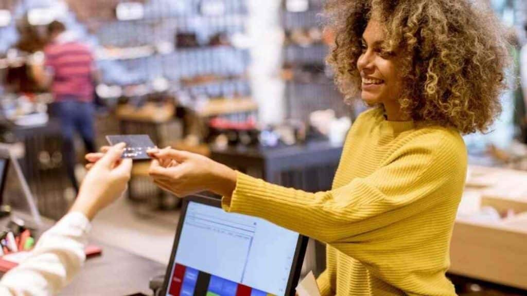 Improving Customer Retention with the Right Payment Gateway