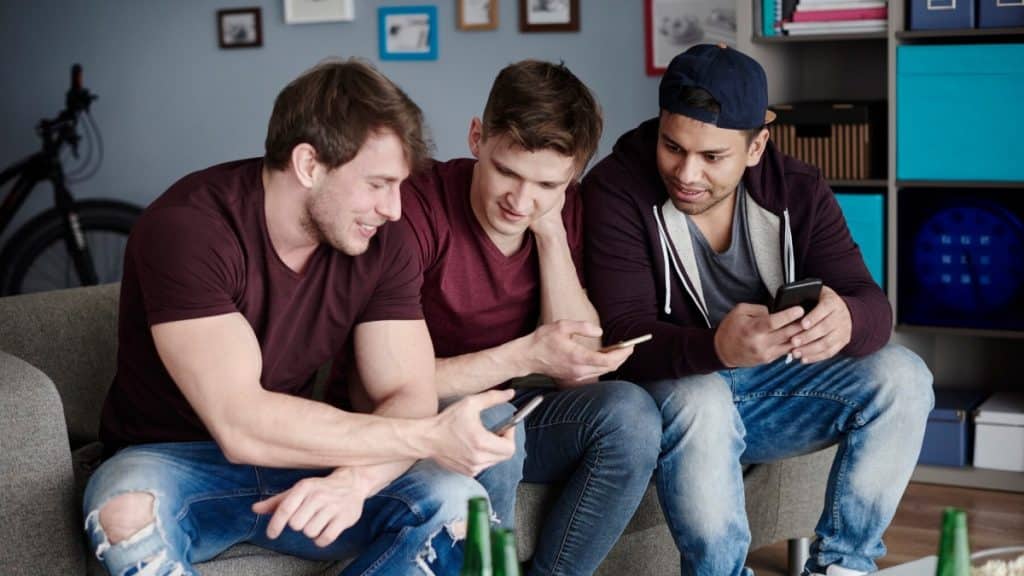 Play Safe and Secure at Online Gaming