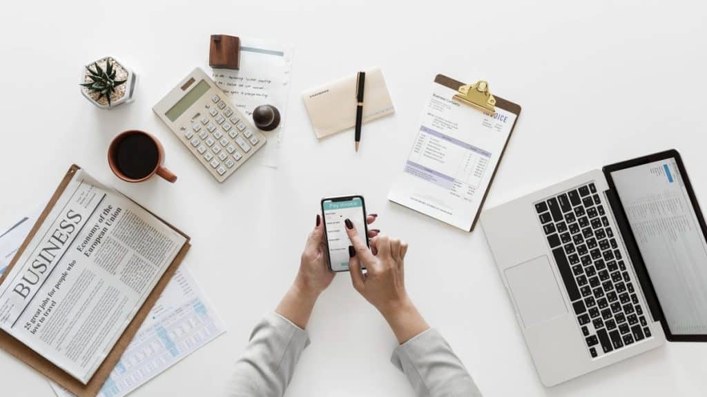 Top 4 Budgeting Tips for Doctors to Manage Their Income
