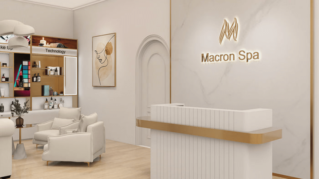How to Choose the Perfect Reception Desk for a Salon