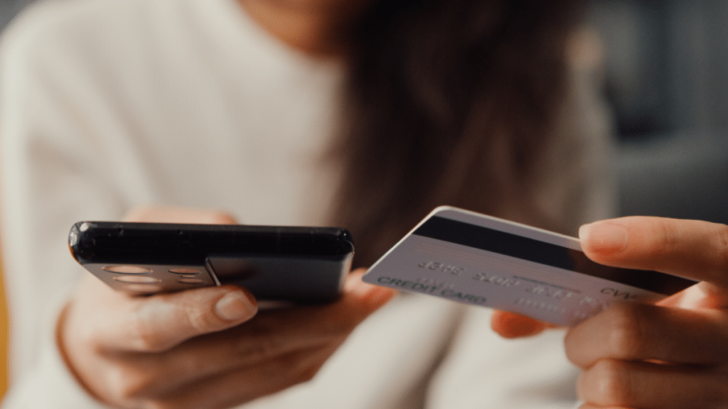 10 Best SMS Abandoned Cart Flows with Social Proof in 2025