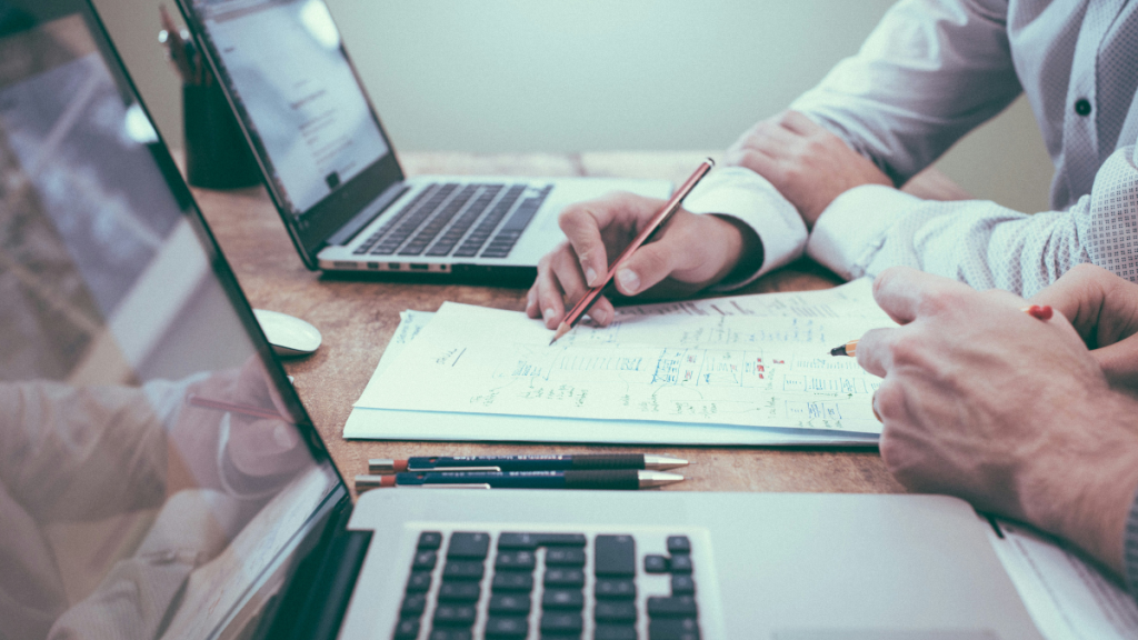 Key Factors Businesses Should Evaluate When Considering Excess Insurance