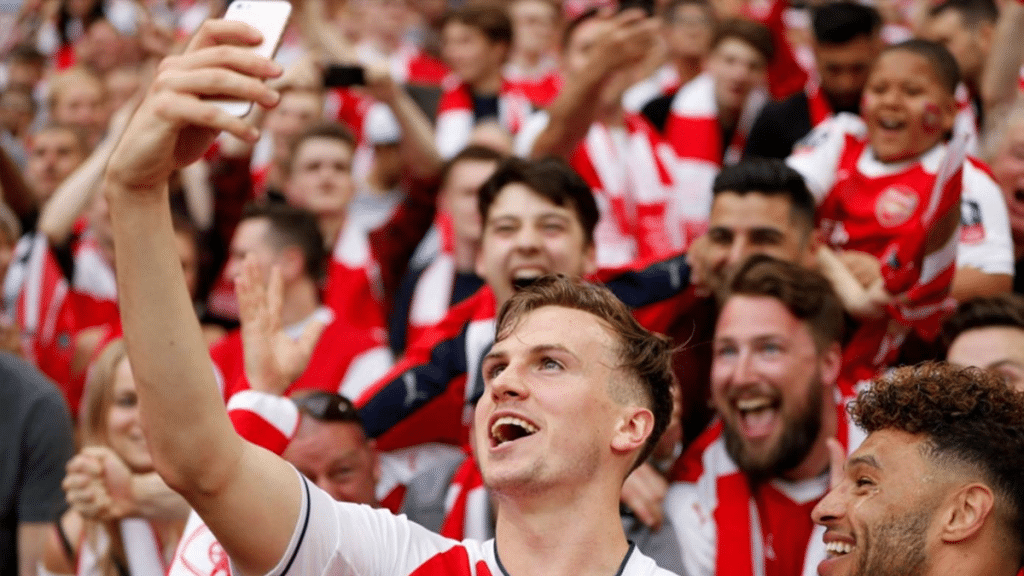 Sharing Sports Memories How Social Mini-Blogs Are Keeping Fan Culture Alive